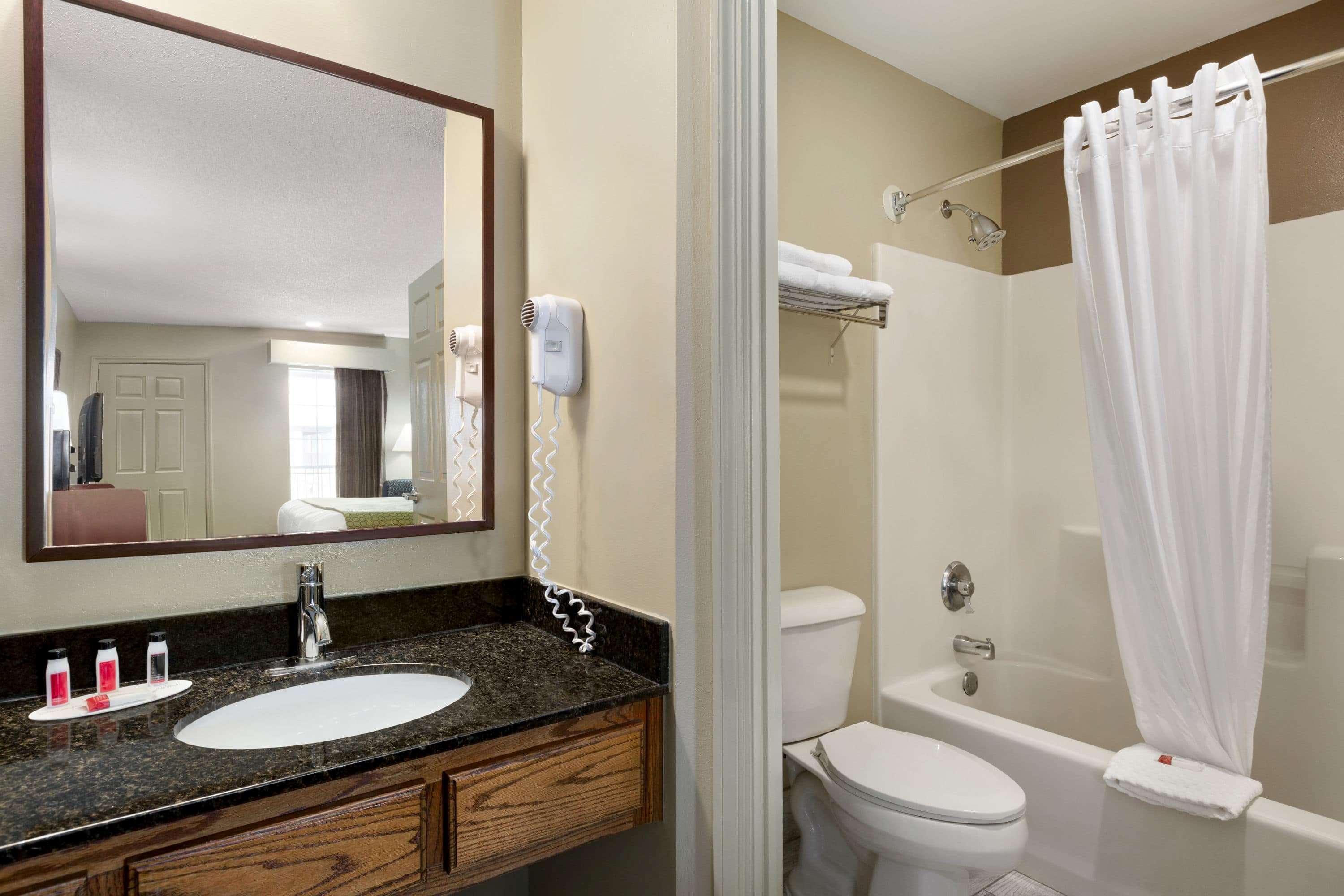 Motel Baymont By Wyndham Warner Robins Esterno foto