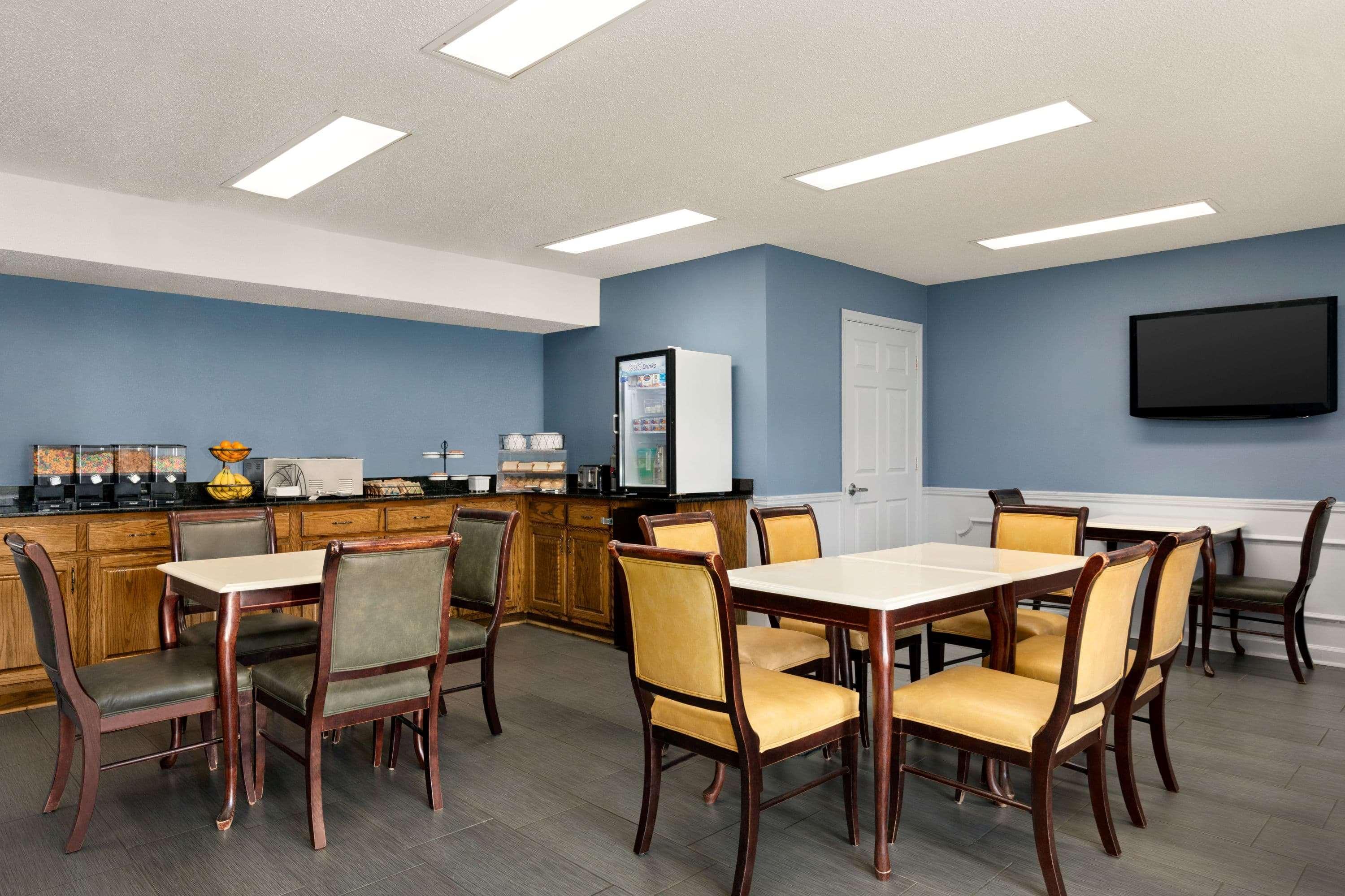 Motel Baymont By Wyndham Warner Robins Esterno foto